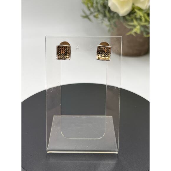 Anna Beck Designer Vintage
Sterling Silver Dot Design Square Stud Post Earrings - Picture 2 of 10